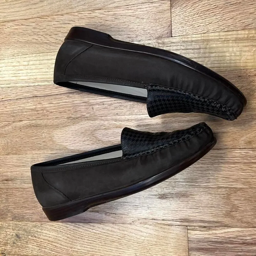 SAS vintage brown
